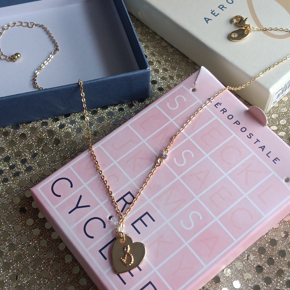 Aeropostale~ Initial "S" gold chain & pendant. NWT NIB 🔥
